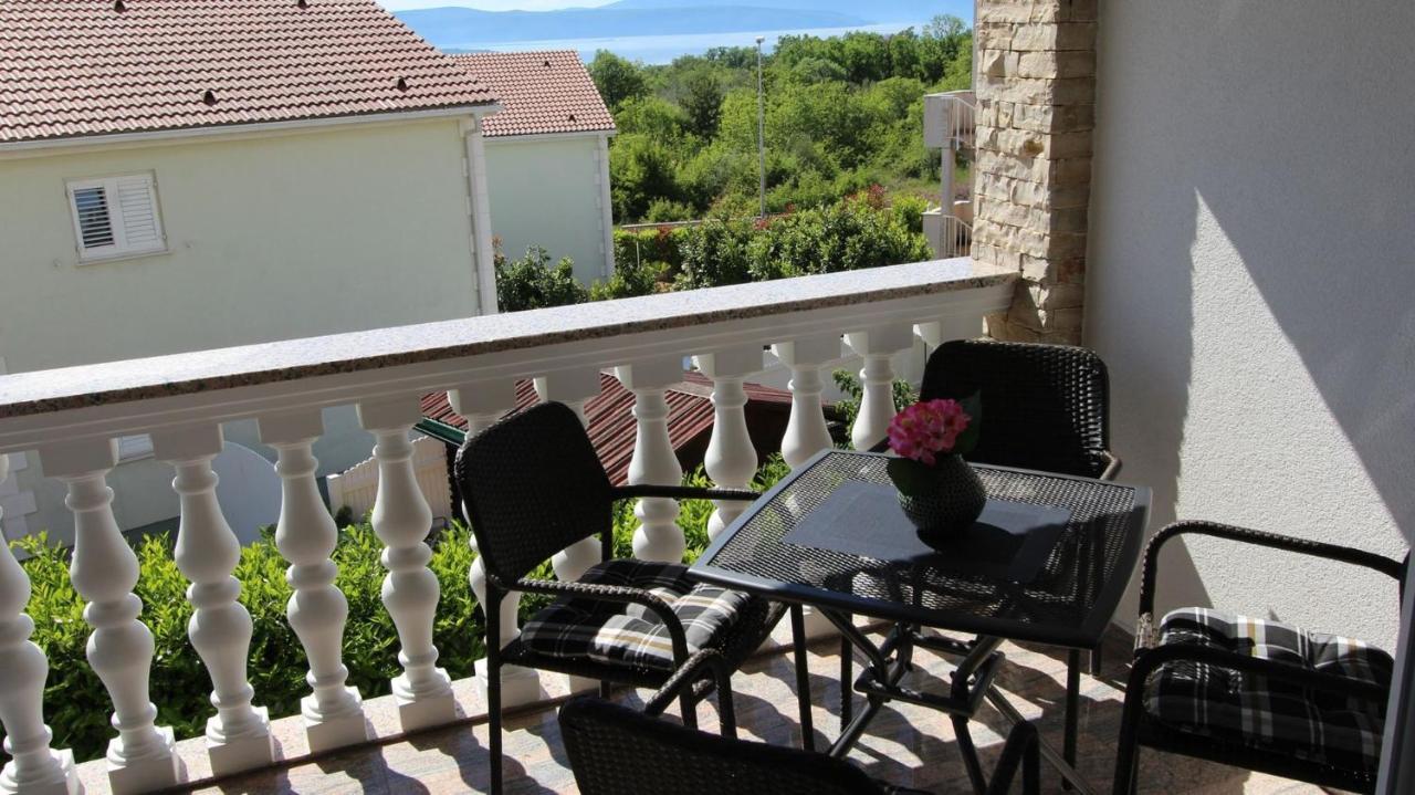 Apartments Jela Sveti Vid-Miholjice Екстериор снимка